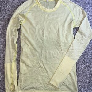 Lululemon Run: Swiftly Tech Long Sleeve
Clarity Yellow